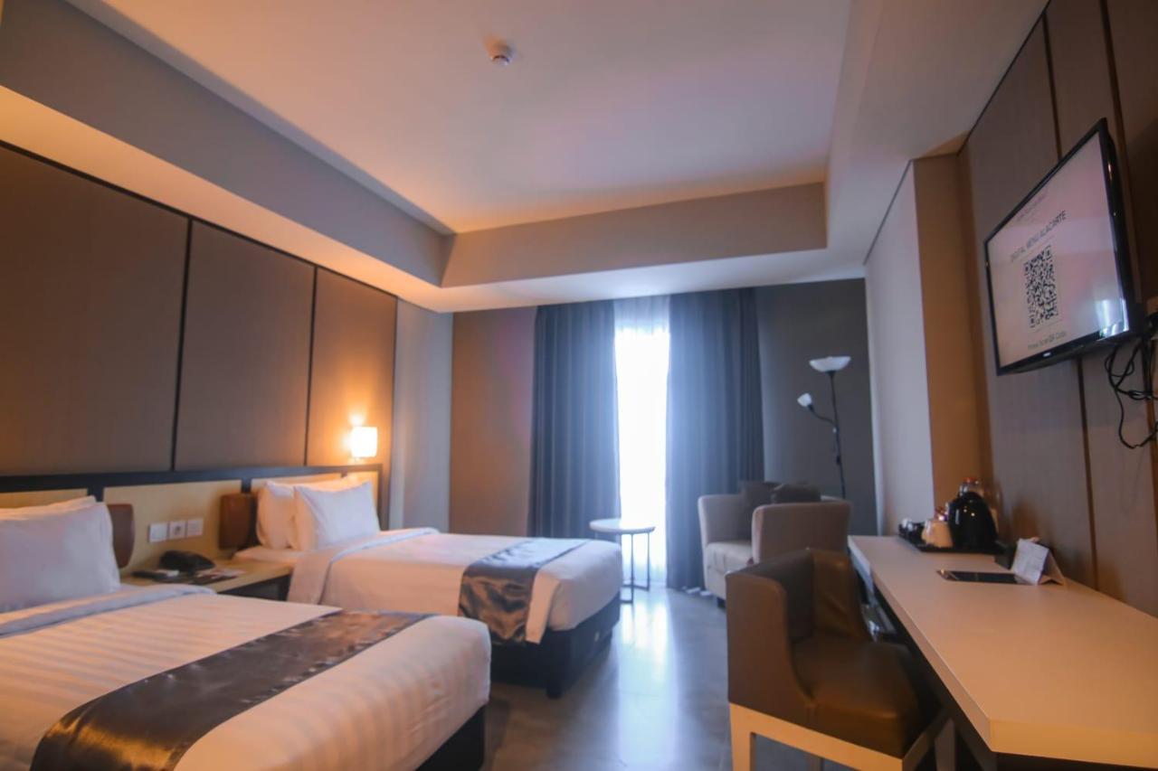 Bess Mansion Hotel Surabaya Wonotjolo Exteriér fotografie